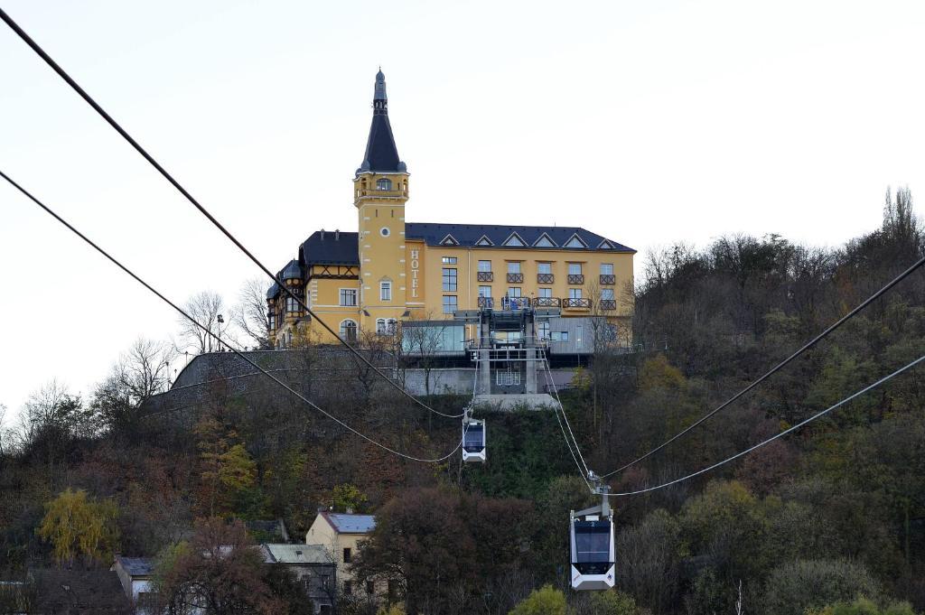 Hotel Vetruse Ústí nad Labem エクステリア 写真